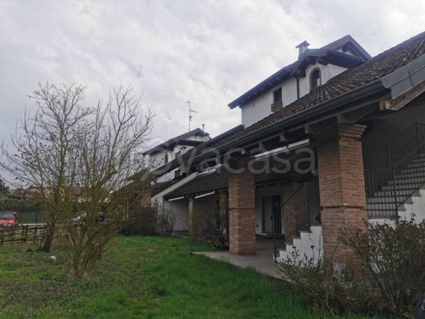 casa indipendente in vendita ad Ottobiano