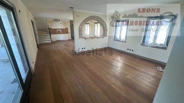 casa indipendente in vendita ad Ottobiano