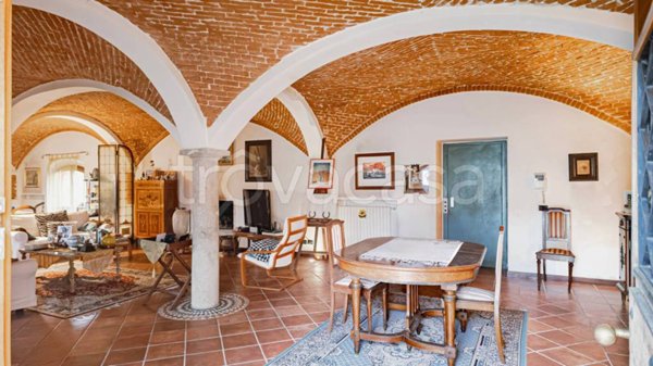 casa indipendente in vendita ad Ottobiano