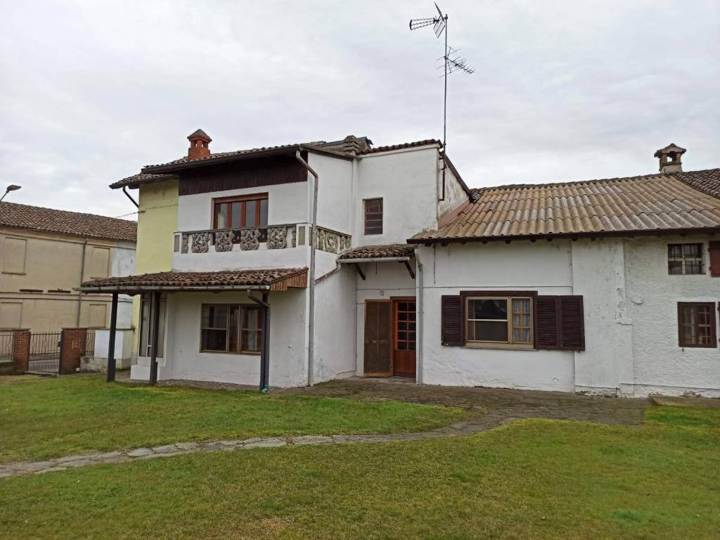 casa indipendente in vendita ad Ottobiano