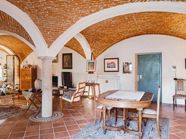 casa indipendente in vendita ad Ottobiano