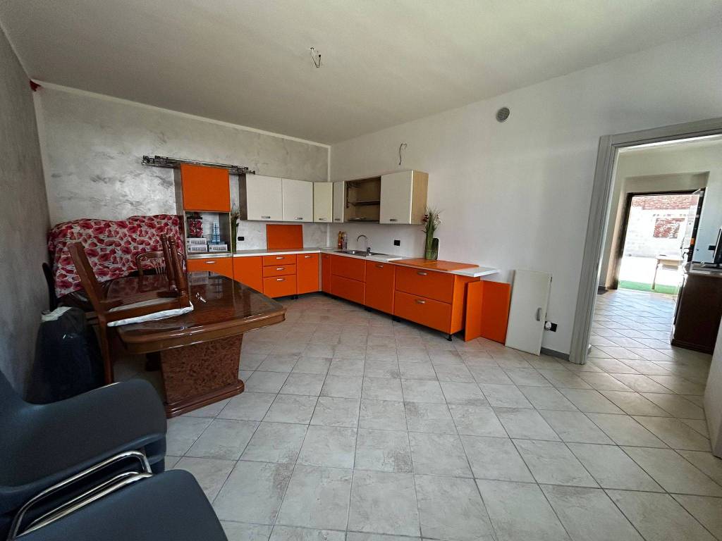 casa indipendente in vendita ad Ottobiano