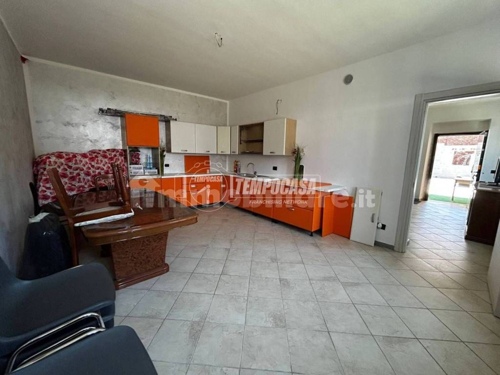 casa indipendente in vendita ad Ottobiano