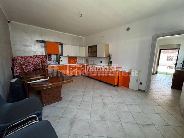 casa indipendente in vendita ad Ottobiano