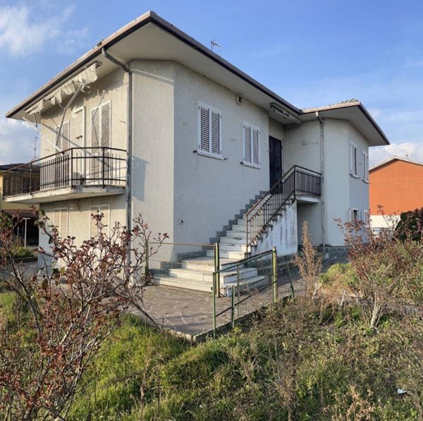 casa indipendente in vendita ad Ottobiano
