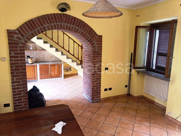 casa indipendente in vendita ad Ottobiano