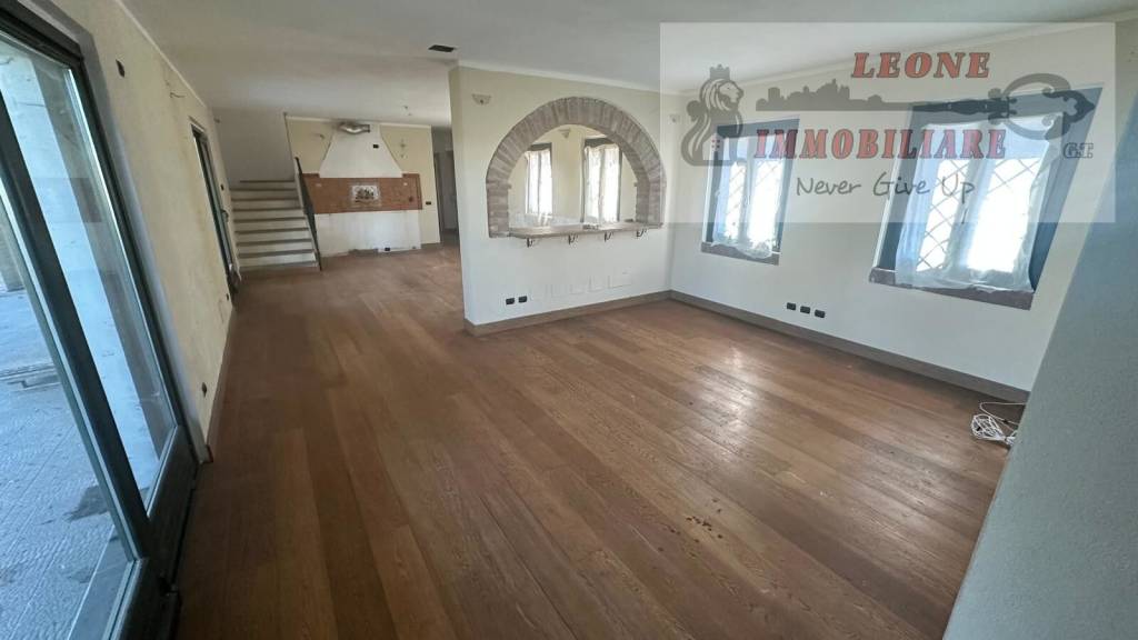 casa indipendente in vendita ad Ottobiano