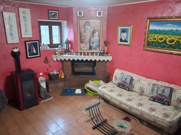 casa indipendente in vendita ad Ottobiano