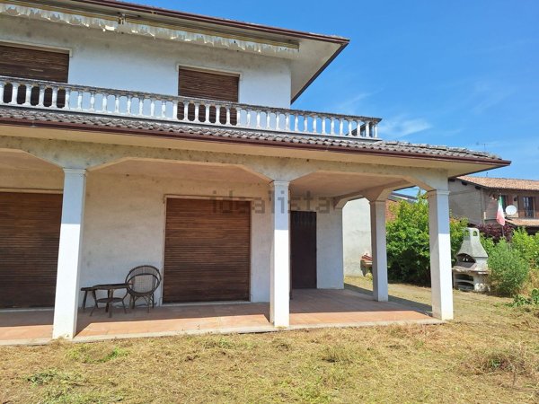 casa semindipendente in vendita ad Ottobiano