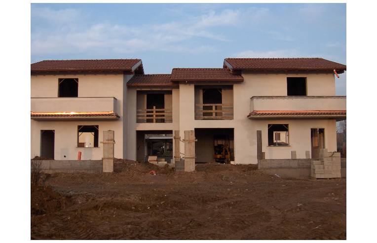 casa indipendente in vendita ad Ottobiano