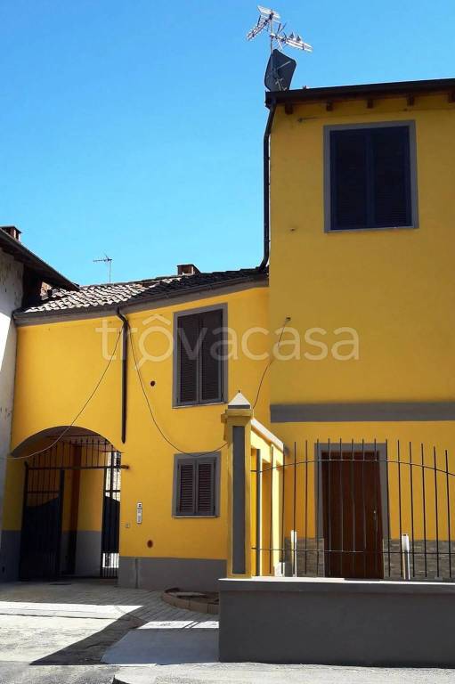 casa indipendente in vendita ad Ottobiano
