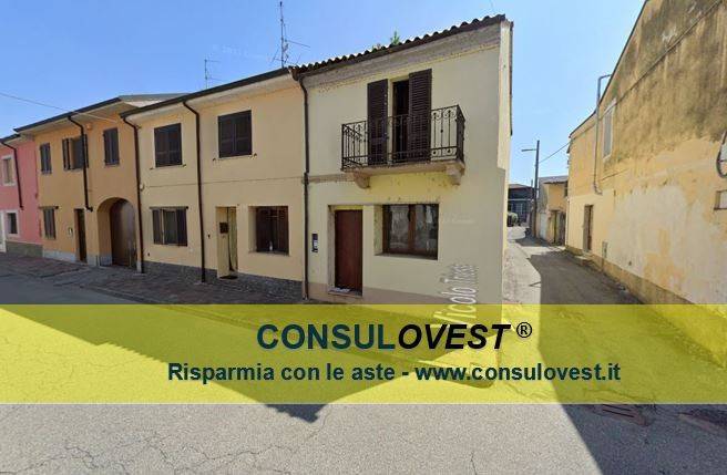 casa indipendente in vendita a Palestro