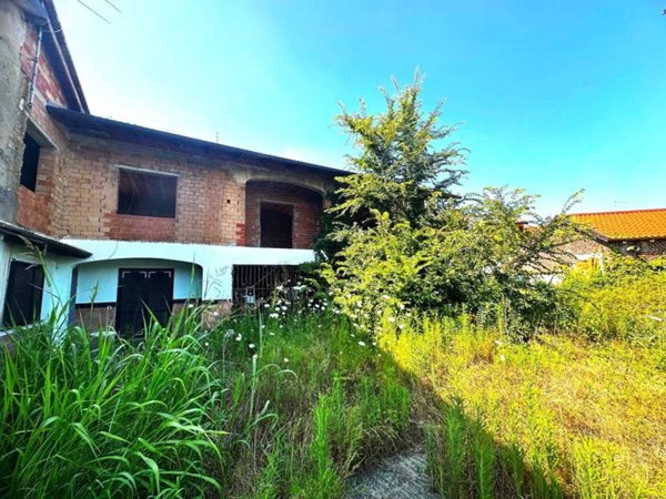 casa indipendente in vendita a Palestro