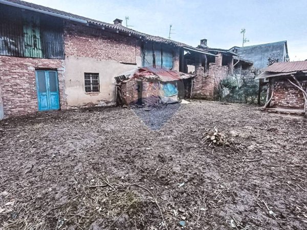 casa indipendente in vendita a Palestro