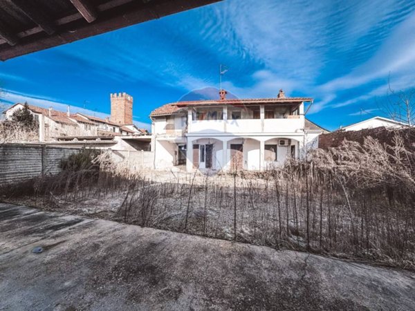 casa indipendente in vendita a Palestro