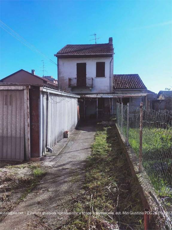 casa indipendente in vendita a Palestro