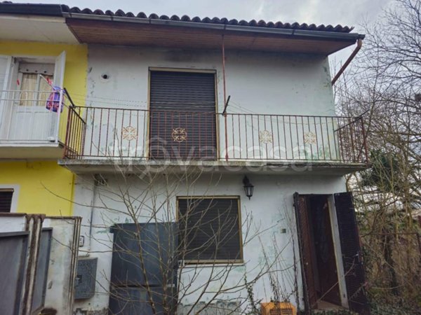 casa indipendente in vendita a Palestro