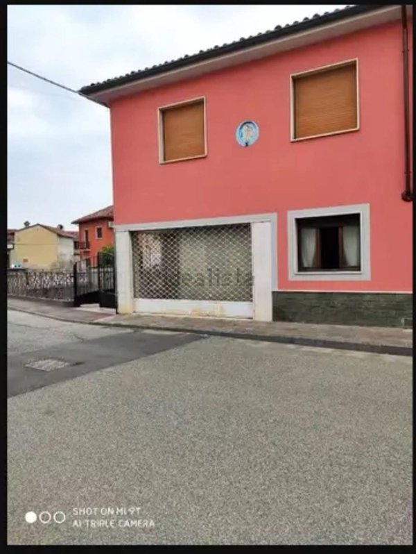 casa indipendente in vendita a Palestro