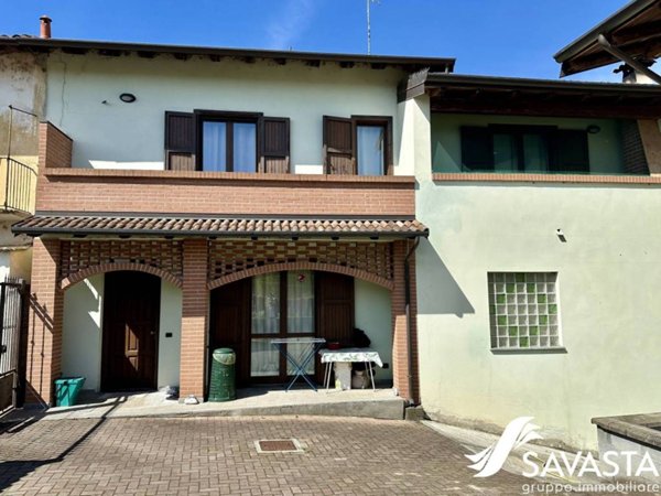 casa indipendente in vendita a Palestro