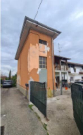 casa indipendente in vendita a Palestro