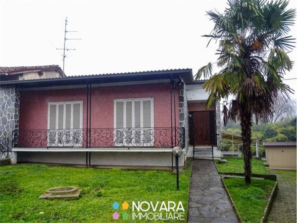 casa indipendente in vendita a Palestro