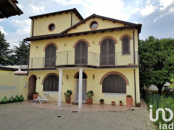 casa indipendente in vendita a Palestro