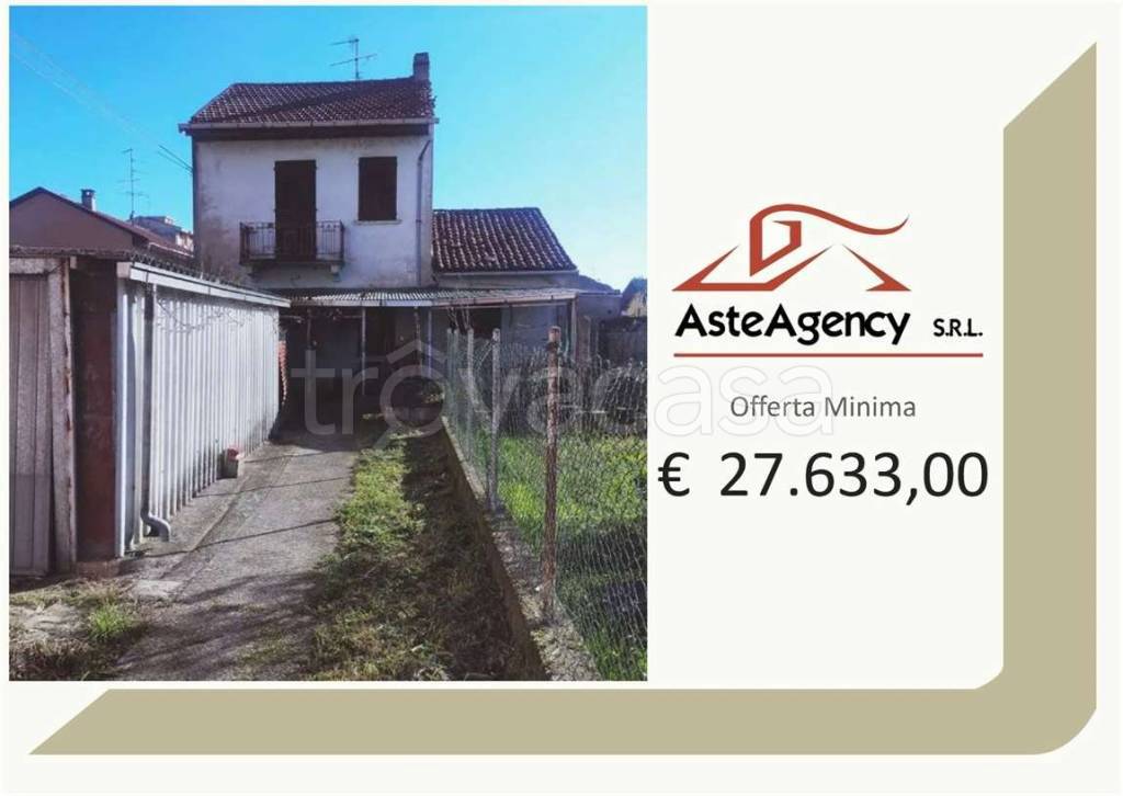 casa indipendente in vendita a Palestro