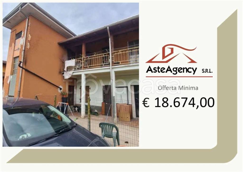 casa indipendente in vendita a Palestro