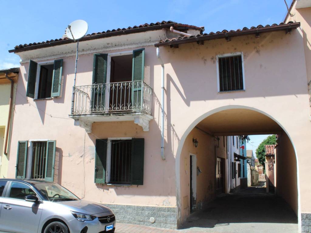 casa indipendente in vendita a Palestro