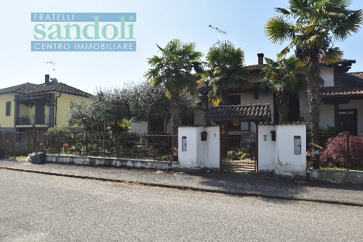casa indipendente in vendita a Palestro