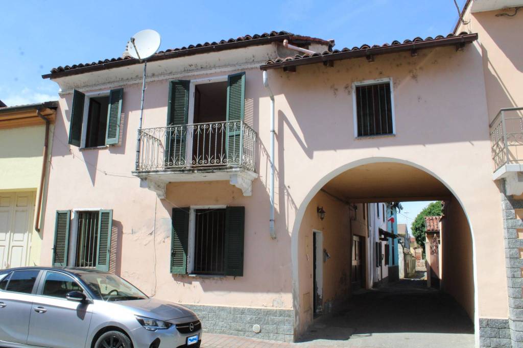 casa indipendente in vendita a Palestro