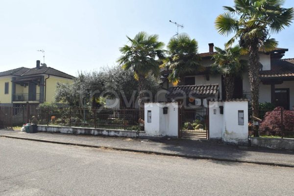 casa indipendente in vendita a Palestro