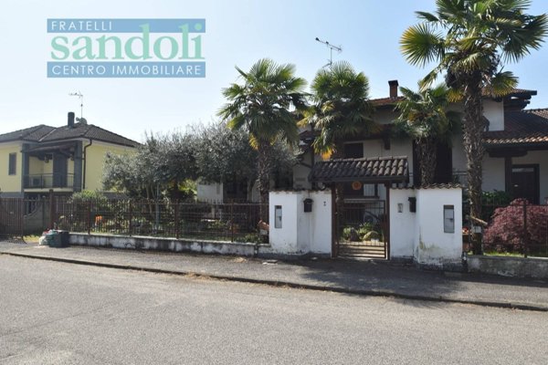 casa indipendente in vendita a Palestro