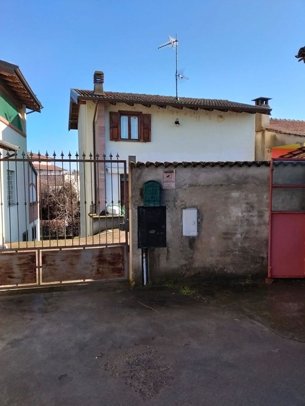 casa indipendente in vendita a Palestro