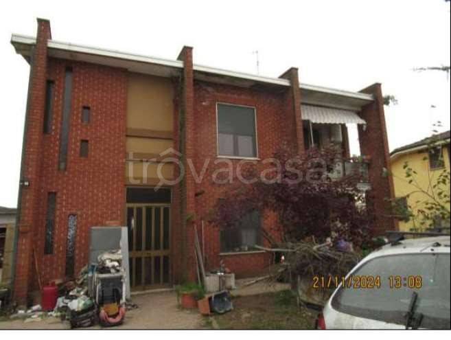 casa indipendente in vendita a Palestro