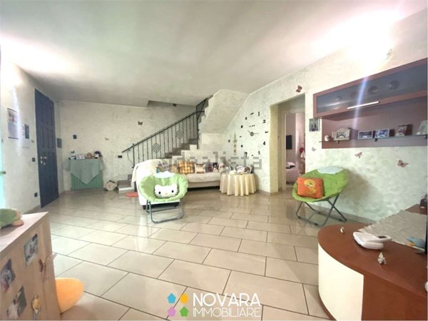 casa indipendente in vendita a Palestro in zona Pizzarosto