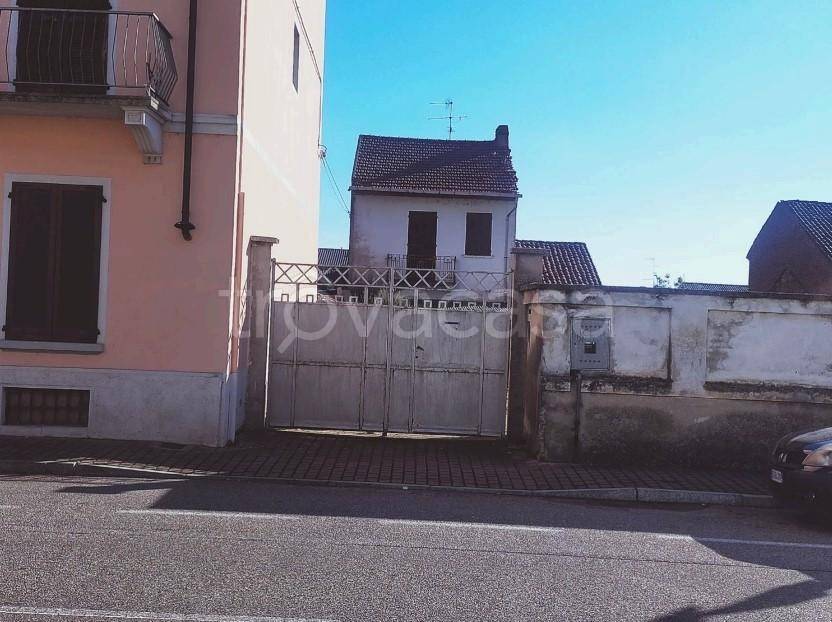 appartamento in vendita a Palestro in zona Pizzarosto