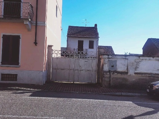 appartamento in vendita a Palestro in zona Pizzarosto
