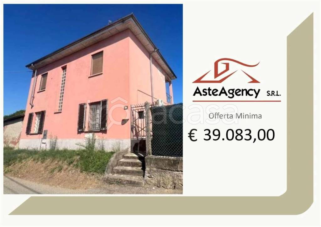 casa indipendente in vendita a Palestro in zona Pizzarosto