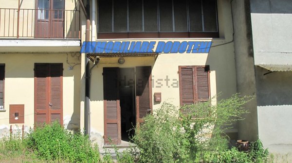 casa semindipendente in vendita a Palestro in zona Pizzarosto