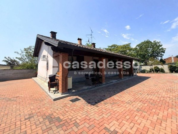 casa indipendente in vendita a Palestro in zona Pizzarosto