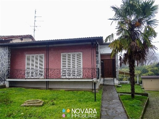 casa indipendente in vendita a Palestro in zona Pizzarosto