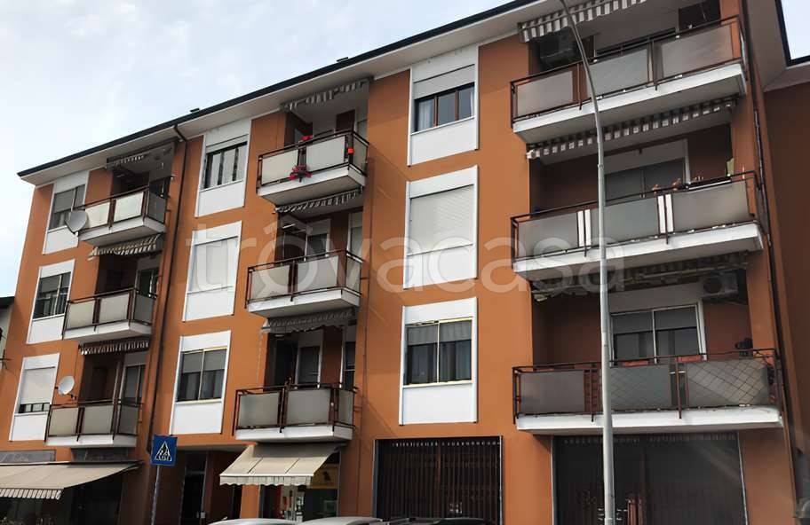 appartamento in vendita a Palestro in zona Pizzarosto