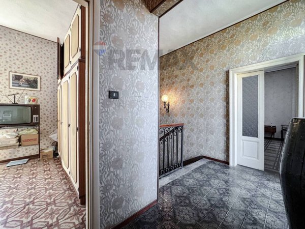 casa indipendente in vendita a Palestro in zona Pizzarosto