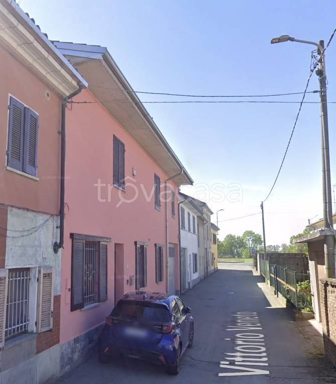 casa indipendente in vendita a Pancarana