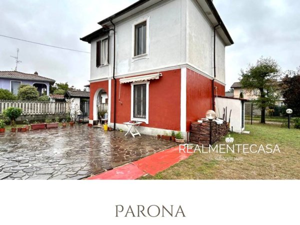 casa indipendente in vendita a Parona