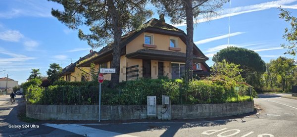 casa indipendente in vendita a Parona