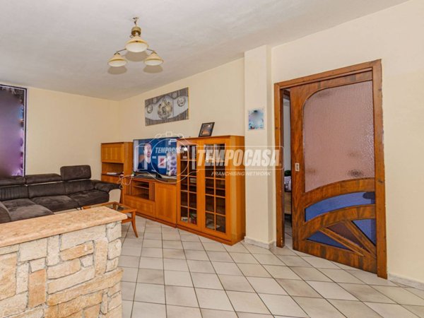 appartamento in vendita a Parona