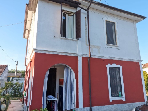 casa indipendente in vendita a Parona