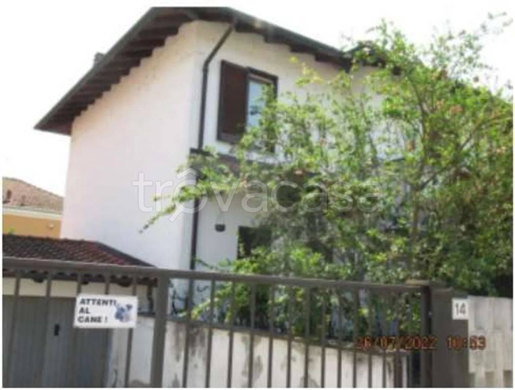 casa indipendente in vendita a Parona